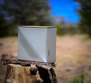 Fractal Design Era 2 Silver Anodized Aluminum/Steel Mini-ITX Compact Small Form - Picture 1 of 1