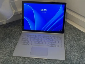 Microsoft Surface Book 2 I7-8650U 16GB RAM 512GB NVMe 13.5" Faulty Touchscreen - Picture 1 of 7