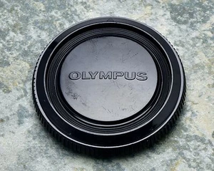Genuine Olympus OM Black Camera Body Cap Zuiko OM-1 OM-2 OM-3 OM-4 OM-10 (#1406) - Picture 1 of 2