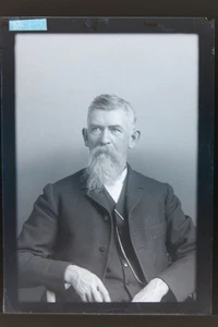 Antique 5x7 Glass Plate Negative Man With Beard Dressed Nicely E14 - Picture 1 of 5