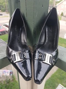BCBGIRLS  Black Leather Pump Heels size 8B Formal Shoes Stahletto 3 Inch - Picture 1 of 8