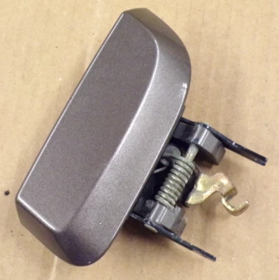 2008 nissan pathfinder door handle ( passenger rear ) 2005-2012 - Image 1 of 2