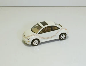 JL 2000 VOLKSWAGEN "NEW BEETLE" HARD TO FIND LIMITED EDITION ADULT COLLECTIBLE - Picture 1 of 4
