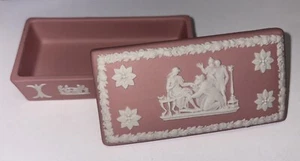 VINTAGE ENGLAND WEDGWOOD PINK JASPER WARE TRINKET COVERED BOX - MINT WITH BOX! - Picture 1 of 10