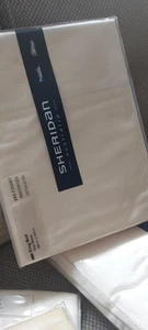SHERIDAN Kingsize "ETHEREAL"400tc Oxford Edge Flat Sheet NWT. Rrp. £89 Vanilla - Picture 1 of 7