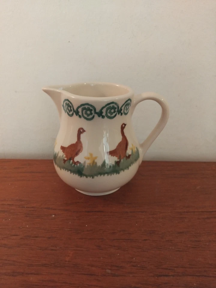 VINTAGE BRIXTON POTTERY MILK JUG, 9CMS TALL  - Image 1 of 4