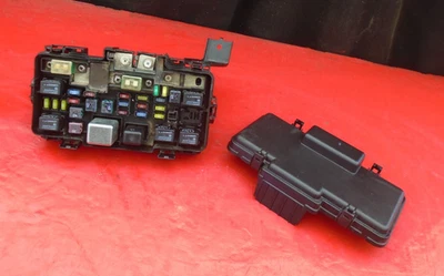 01 02 03 04 05 HONDA CIVIC LX DEBAJO DEL CAPÓ COMPARTIMENTO DEL MOTOR CAJA DE FUSIBLES OEM SEDÁN 4 PUERTAS Foto 1 de 4