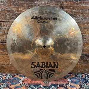 Piatto Crash 16" Sabian AA Medium Thin 1140g Brillante *Demo Video* - Foto 1 di 5