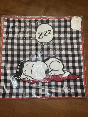 Funda de almohada Pottery Barn Teen Peanuts Sleepy Snoopy 18’x18’ Foto 1 de 4