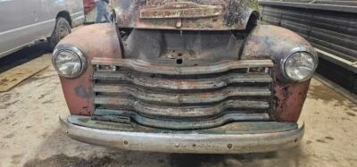 Montaje de rejilla para camioneta Chevrolet 1949 de 1 tonelada 1193551 Foto 1 de 4