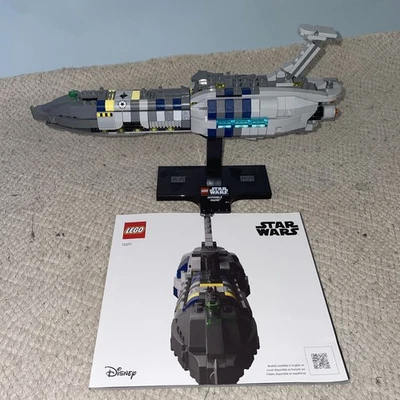 LEGO Star Wars Invisible Hand 75377 - Image 1 of 2