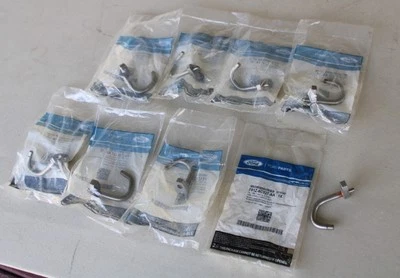 OEM 1999 -2003 Ford F250, F350 (8) Engine Piston Cooling Jets F81Z-6C327-AA *New - Image 1 of 4