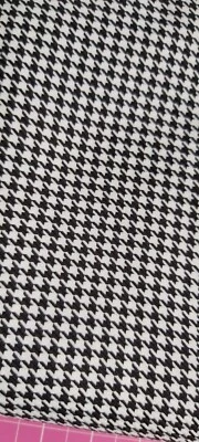 CLEARANCE FABRIC SCRAPS AND MATERIALS SOLID PLAIN  CRAFT MULTICOLOURED PROJECT - Image 1 of 4