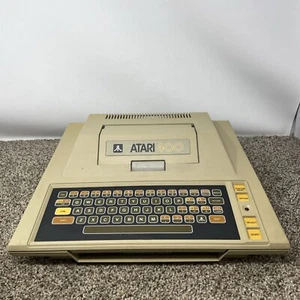 Atari 400 Computer System Partially Working READ FOR PARTS OR REPAIR - Picture 1 of 8