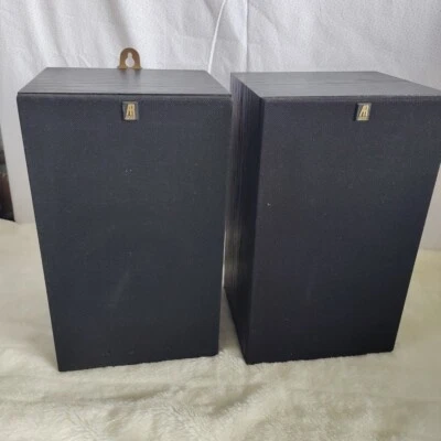 Пара винтажных моделей Teledyne Acoustic Research Red-Box  - Изображение 1 из 4