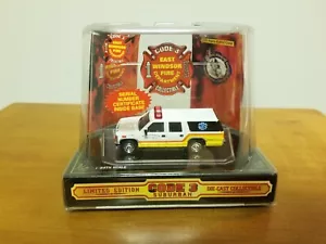 Code 3 Collectibles Limited Edition GMC Suburban East Windsor Rescue NIB 1:64 - Picture 1 of 2