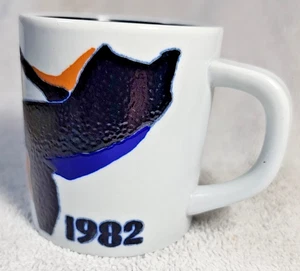 Vintage 1982 Royal Copenhagen Fajance 3" Annual Mug Inge Lise Koefoed Denmark MINT - Bild 1 von 9