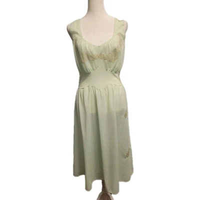Vintage Nightgown Womens *Medium Mint Green Embroidered Midi Night Dress - Image 1 of 4