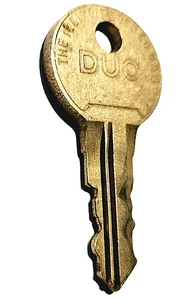 Vintage ILLINOIS LOCK CO DUO Key Wheeling ILL piece of American history - Picture 1 of 4