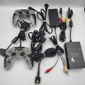 Lote de accesorios PS2: Delgados SCPH-79100 PSU AV Cables Controladores Multitap - Sin probar - Imagen 1 de 17