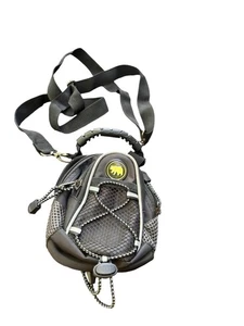 Digitalkameratasche mit Schultergurt 5”x6” schwarz, Eisbär Logo - Bild 1 von 7