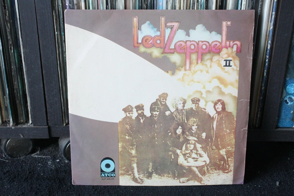 LED ZEPPELIN  II 2 ULTRA RARE IN MONO ORIGINAL FIRST PRESSING  .. LP - Image 1 of 4