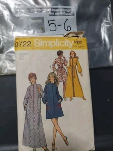 Simplicity Vtg Sewing Pattern 9722 Misses and Womens Robe in 2 Lengths Sz 12-14  - Picture 1 of 1