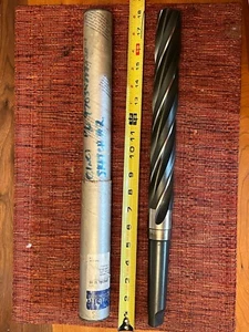 Repubblica 37mm 1.457" Core Drill HSS 4 Flauti USA 4 Morse gambo conico 4MT MT4 - Foto 1 di 4