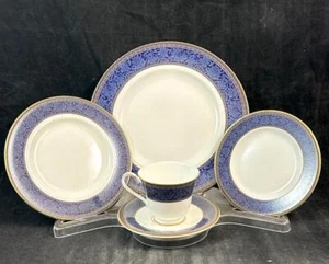 Royal Doulton English Brocade 5 Piece Place Setting - Picture 1 of 13