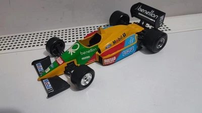 Modellino Bburago Benetton Ford B188 Scala 1:24 1988 - Immagine 1 di 2