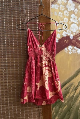 Vintage Y2K Billabong Red Halter Neck Cotton Tropical Floral Print Top Sz 4  - Image 1 of 4