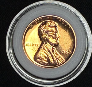 1960 Uncirculated Lincoln Memorial RD Penny UNC   - Picture 1 of 5