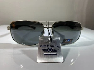 Men's aviation style sunglasses with wire frame and smoke black lenses - Picture 1 of 4
