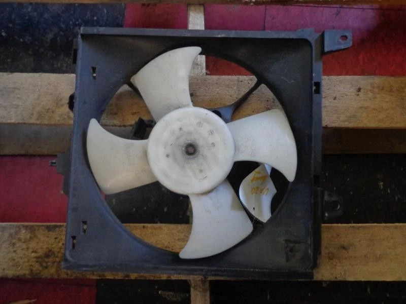 Radiator Fan Motor Fan Assembly Radiator Fits 93-96 INFINITI G20 374675 — 第 1/4 张图片