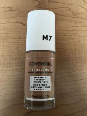 Covergirl True Blend Hydrating Foundation M7 Soft Honey - Image 1 of 2