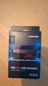 SSD interne Samsung 990 PRO 2 To M.2 NVMe avec dissipateur thermique 2280 (MZ-V9P2T0CW) - Photo 1/1