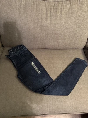 Pantalones de mezclilla ajustados Guess High Rise 1981 para mujer talla 24x29 Foto 1 de 4