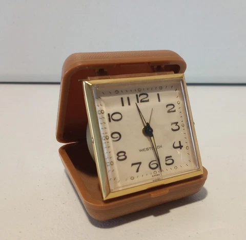 Westclox Travel Alarm Clock Wind Up Vintage brown Folding Case works Cover