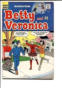 ARCHIE'S GIRLS BETTY AND VERONICA 123 NM- "RINGO" COVER/STORY 1966 - Picture 1 of 2