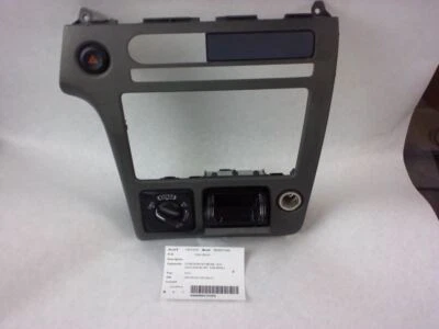 QX4       2002 Dash Bezel 170504 - Изображение 1 из 4