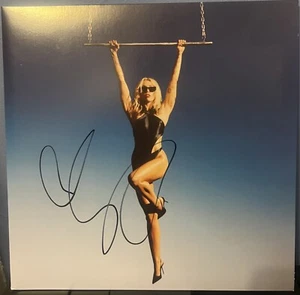 Miley Cyrus signed Endless Summer Vacation 12" LP album - Picture 1 of 3