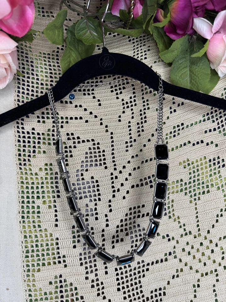 Collar de piedra facetada azul lia sophia tono plata ajustable declaración gruesa Foto 1 de 4