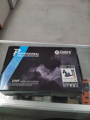 D Debra AU400 UHF 4-Channel Wireless Mic System - 2 Handheld & 2 Bodypack - Image 1 of 4