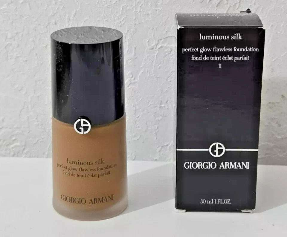 Giorgio Armani ~ Luminous Silk Perfect Glow Flawless Foundation ~ #11 ~ NEW - Image 1 of 1