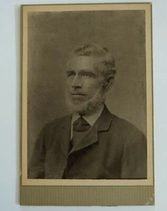 Antique Cabinet Card Photograph Old Man with Epic Beard - Picture 1 of 3