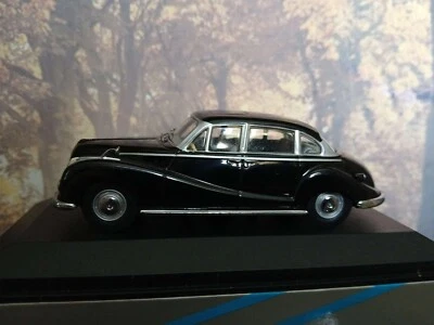 BMW 502 V8 1/43 Minichamps Foto 1 de 3