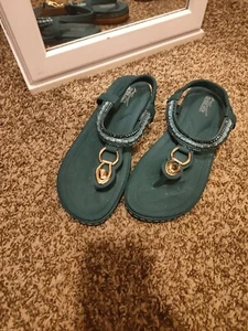 Green Sandals Size 10 - Picture 1 of 3