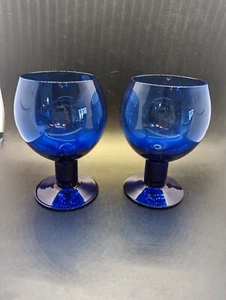 Juego de 2 utensilios de bar de vidrio de cóctel azul cobalto de 5,75" de alto - Imagen 1 de 8