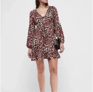 Express rot Leopard vorne zum Binden Schlüsselloch Langarm Minikleid Größe M - Bild 1 von 4