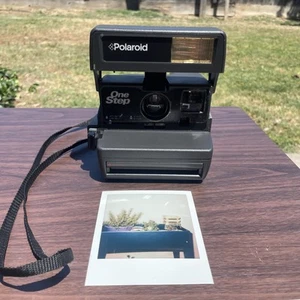 Vintage One Step Polaroid 600 Film Camera, Strap, 5 Film Left In Camera tested - Picture 1 of 8